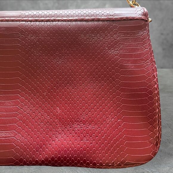 Tory Burch Burgundy Shoulder Bag with Gold Accents - Picture 14 of 16